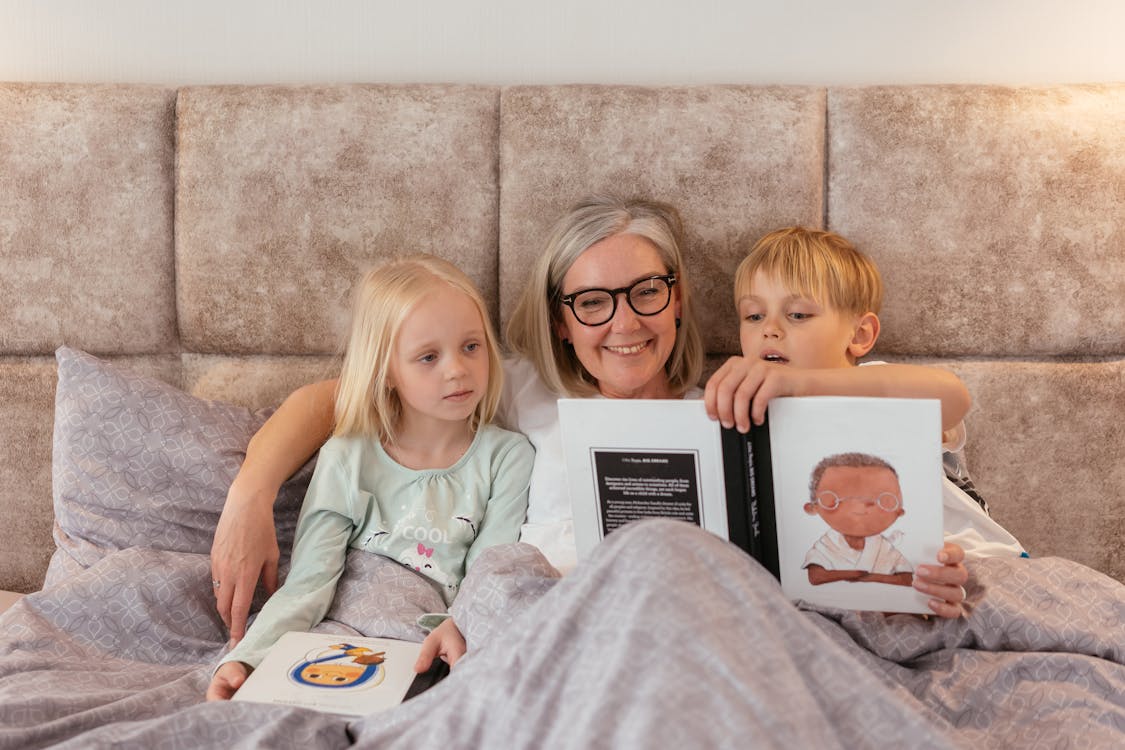 Geschenk von Oma und Opa fur das Enkelkind: ein personalisiertes Kinderbuch